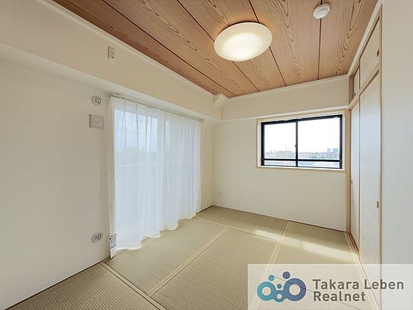 約6.0帖の和室です。