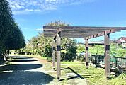 鴻沼緑道 徒歩5分。 370m