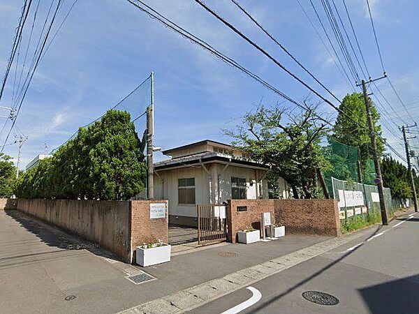 川口市立岸川中学校 徒歩19分。 1520m