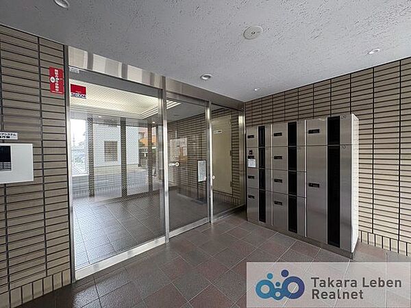広々とした高級感溢れるエントランスが、ワンランク上の生活をお約束致します。