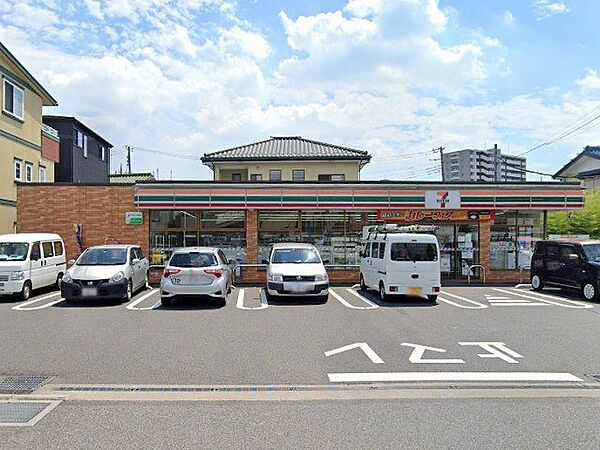 セブンイレブン鳩ケ谷緑町1丁目店 徒歩4分。 250m
