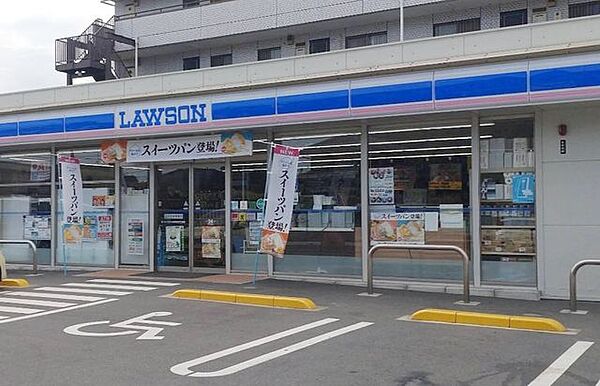 ローソンさいたま鈴谷三丁目店 徒歩2分。 150m