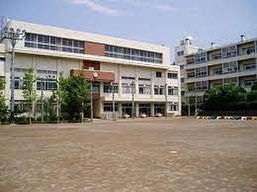 川口市立神根東小学校 徒歩24分。 1860m