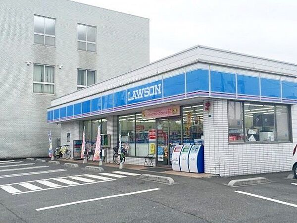 ローソン戸田南町店 徒歩7分。 500m