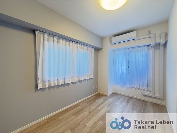 お部屋にお気に入りのベッドを配置して、自分だけのこだわりの空間に仕上げてみましょう。