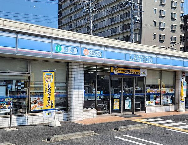 ローソン越谷千間台西店 徒歩2分。 160m