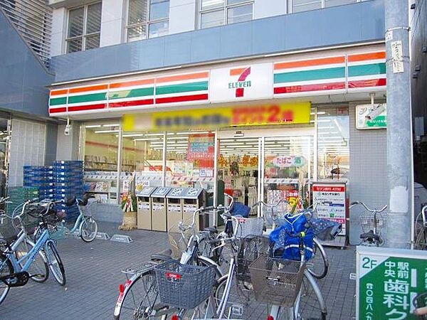セブンイレブン越谷せんげん台駅西口店 徒歩2分。 160m