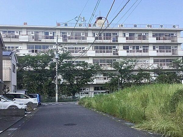 越谷市立大袋中学校 徒歩23分。 1800m