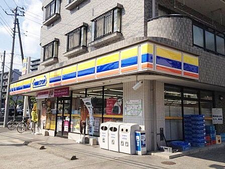 ミニストップ和光下新倉店 徒歩1分。 80m
