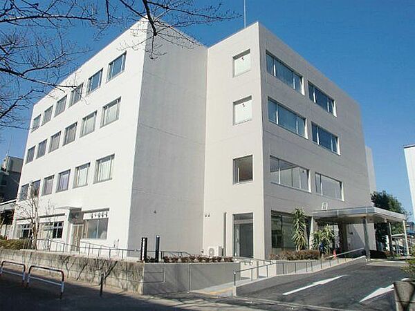 戸田市役所新曽南庁舎 徒歩23分。 1820m