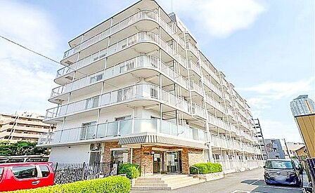 埼玉高速鉄道「川口元郷」駅徒歩5分の好立地。ペット飼育可(細則有)