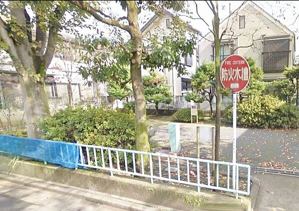 関町北緑地 徒歩6分。 440m