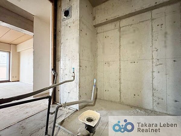 リフォーム工事中の内見も承っております！お気軽にお問い合わせくださいませ（撮影日：2026年9月14日）