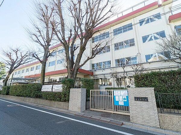 練馬区立豊玉中学校 徒歩18分。 1400m