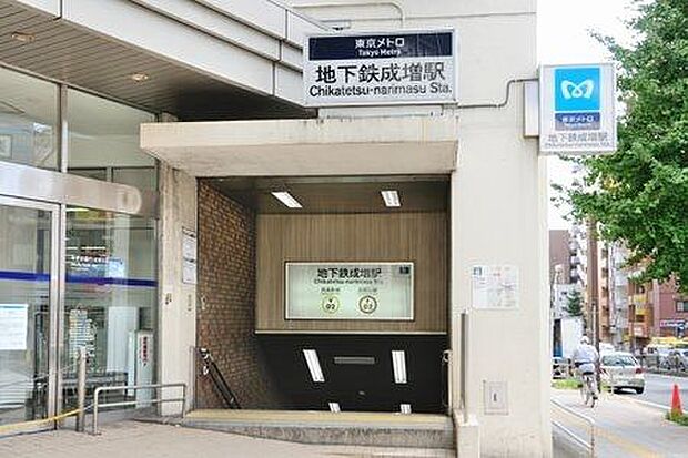 地下鉄成増駅(東京メトロ 有楽町線) 徒歩2分。 190m