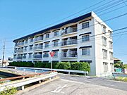 三本松口駅より徒歩6分 1階 築45年11ヶ月の賃貸物件