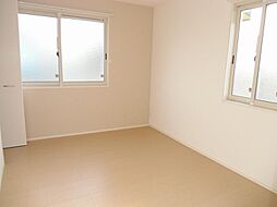 アローム　B棟 102 1階1LDKの室内