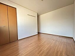 ガーデンスクエアD棟 105 1階3LDKの室内