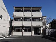 後藤駅より徒歩17分 築10年2ヶ月 3階建の賃貸物件