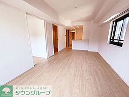 リーフシティ市川　ザ・レジデンス 9階1SLDKのリビング/ダイニング