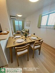 メルシーI 2階2LDKのリビング/ダイニング