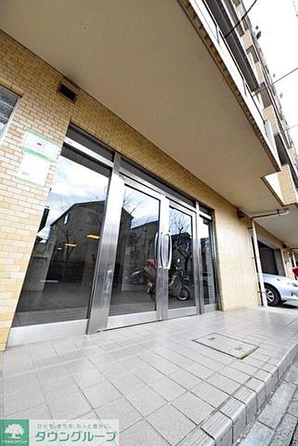 17 / 26