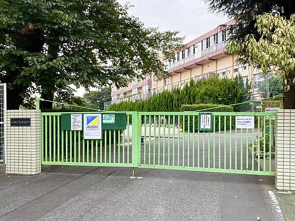 川口市立根岸小学校 徒歩15分。 1180m