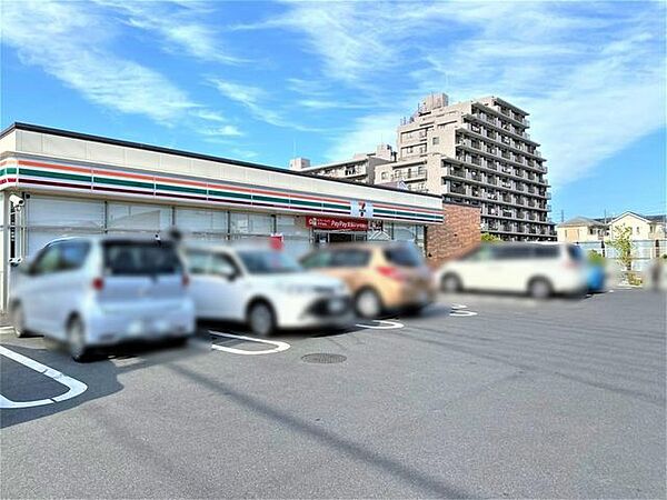 セブンイレブン川口安行領根岸店 徒歩3分。 180m