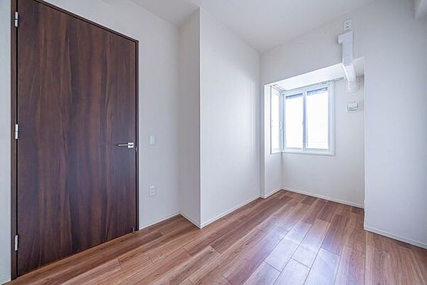洋室を拡大表示