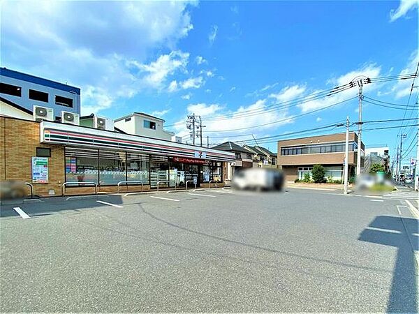 セブンイレブン鳩ケ谷緑町1丁目店 徒歩7分。 500m
