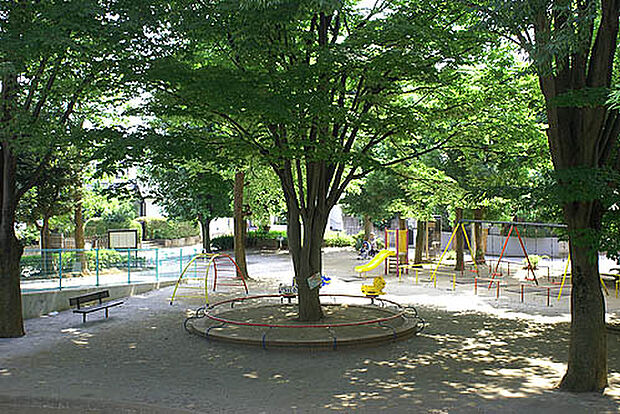 【公園】小手指公園まで320ｍ