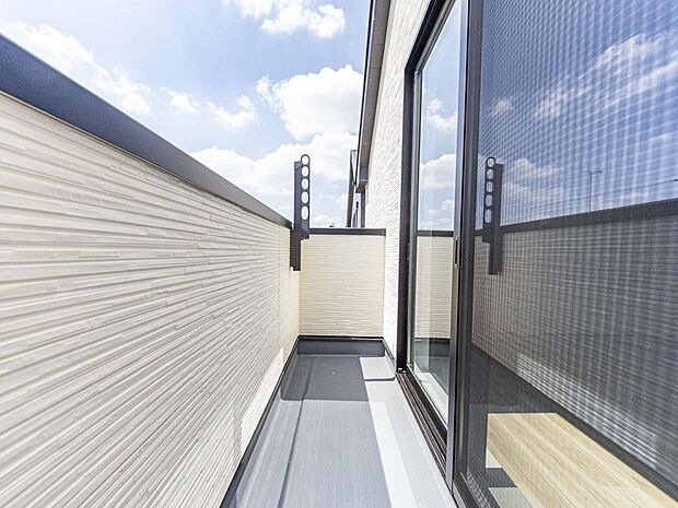 【バルコニー】