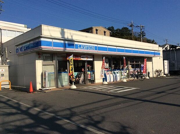 ローソン川崎梶ケ谷五丁目店まで349m（徒歩5分）