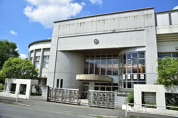 川崎市立宮崎中学校まで992m（徒歩13分）