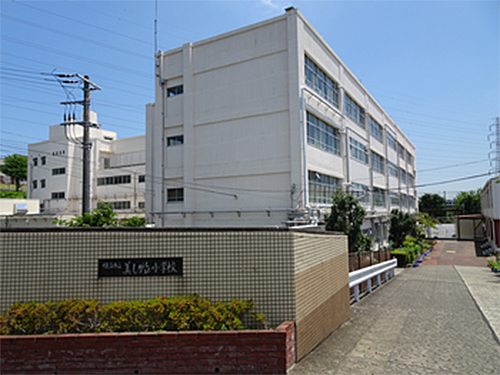 横浜市立美しが丘小学校：444ｍ（徒歩6分）