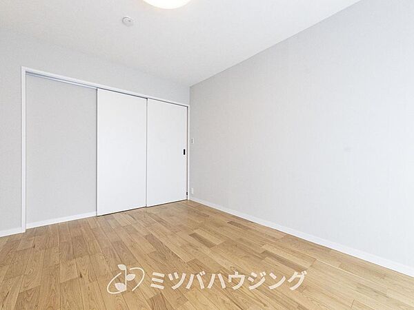 【洋室】約6.8帖