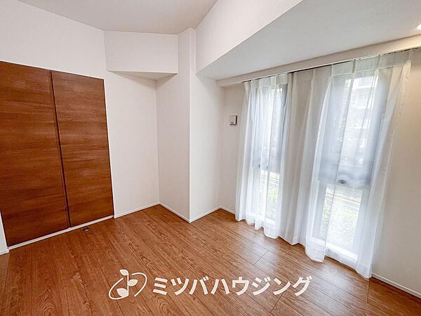 【洋室】約5.0帖