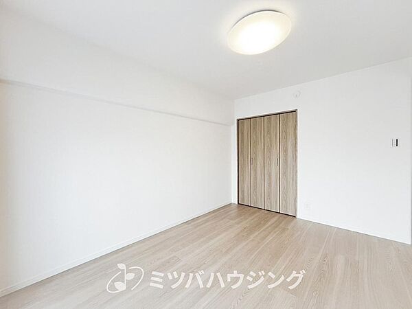 寝室を拡大表示