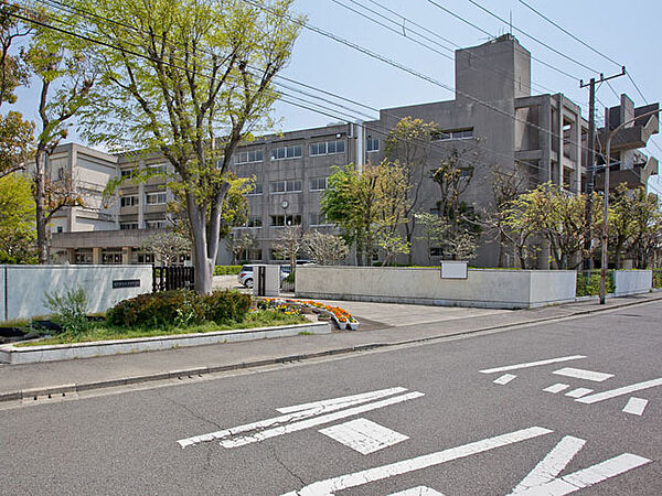 藤沢市立大清水中学校まで1020m(徒歩13分)