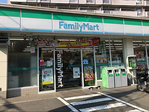 ファミリーマート松山明神台店まで781m(徒歩10分)