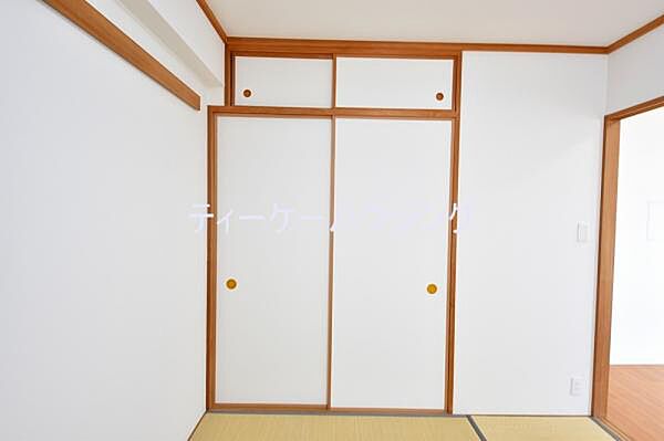 ゆとりある収納は、持ち物が多い方でもすっきりした生活を送れる筈です。