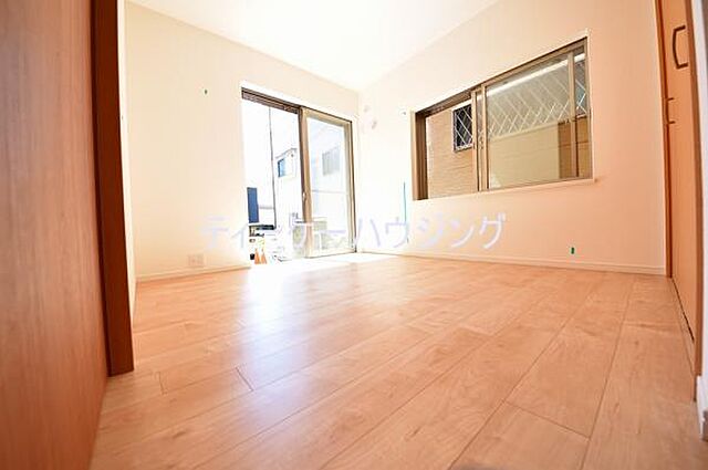 寝室 川口市弥平4丁目