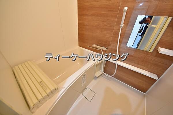 お子さんと一緒でもゆとりな広さです。快適・清潔な空間で心も体もオフになる時間を楽しんでみませんか。