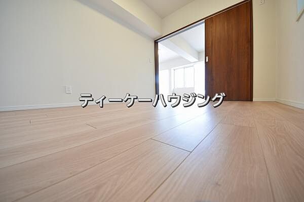 apartment 埼玉県三郷市さつき平1丁目
地図を見る
