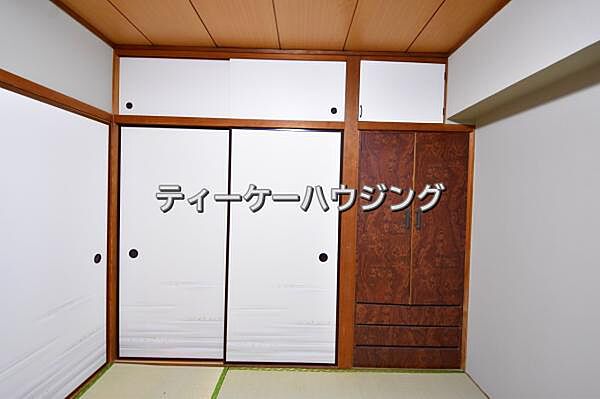 ゆとりある収納は、持ち物が多い方でもすっきりした生活を送れる筈です。