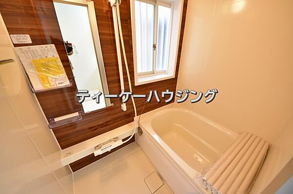お子さんと一緒でもゆとりな広さです。快適・清潔な空間で心も体もオフになる時間を楽しんでみませんか。