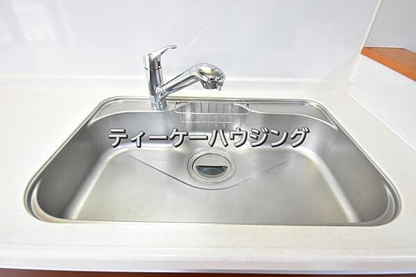 いつでも清潔に、お手入れ楽々なシンク。