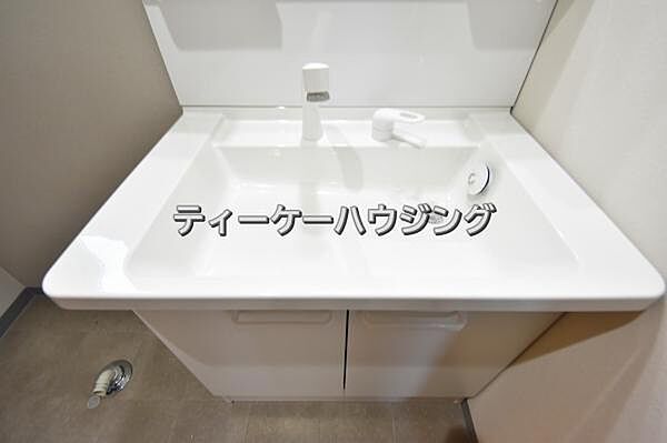 一日のスタートは清潔な洗面所から。