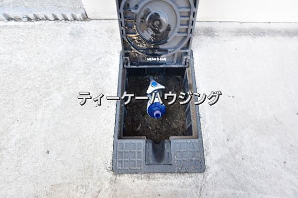 外水道があるので、洗車、ビニールプールと大活躍しますよ。