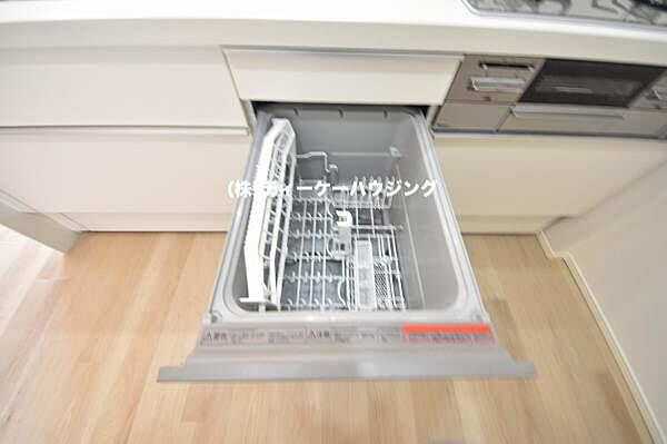 毎日使うものだから、キレイはもちろん食洗器なら除菌に手間はかかりません。お子様の食器洗いも安心。